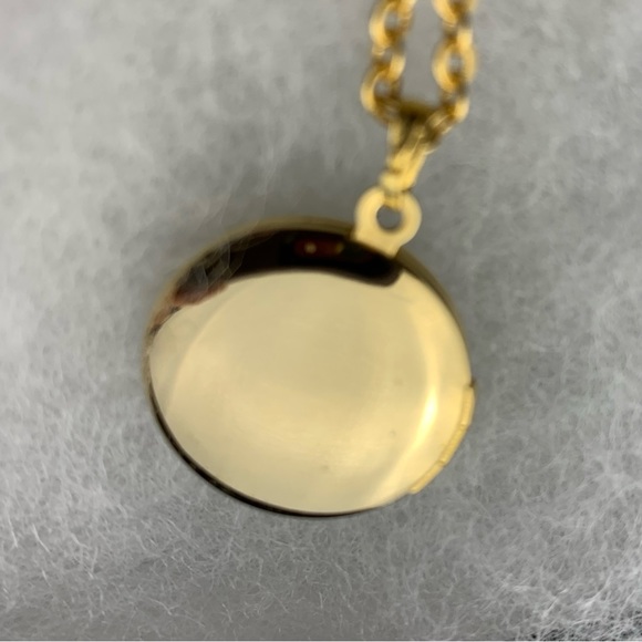 Gold tone locket w blue rhinestone, 19” chain - Picture 3 of 4